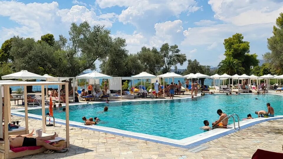 Tiara Holidays - Paradise Resort Evia - pool